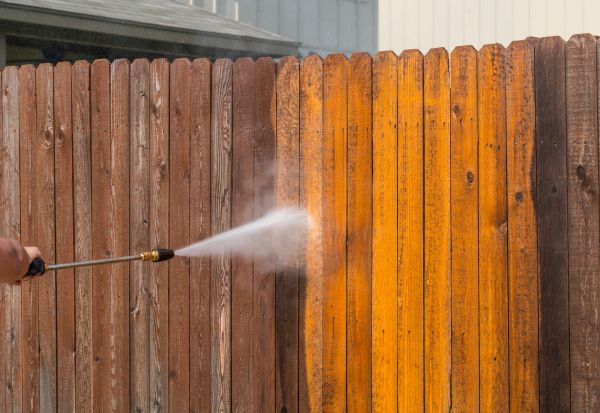 Fence Power Washing in Lenexa