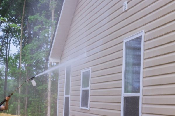 House Washing in Lenexa
