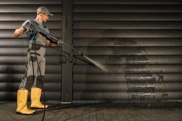 Garage Power Washing in Lenexa