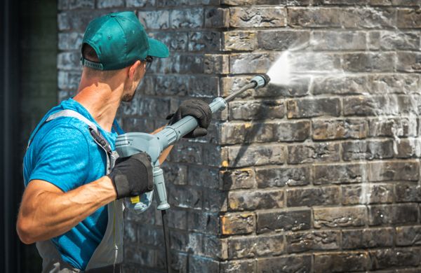 Commercial Building Washing in Lenexa