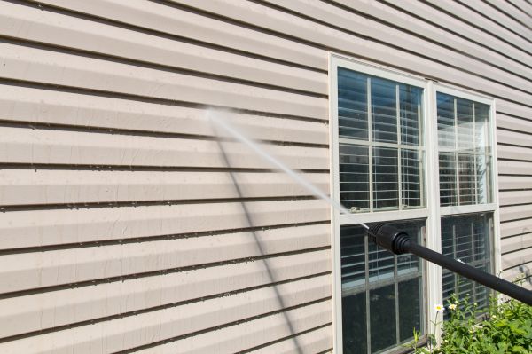 House Pressure Washing in Lenexa