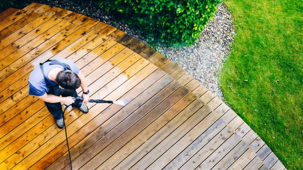 Deck Pressure Cleaning in Lenexa