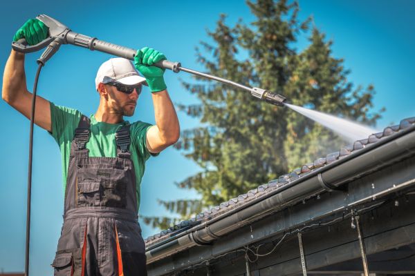 Gutter Jetting in Lenexa